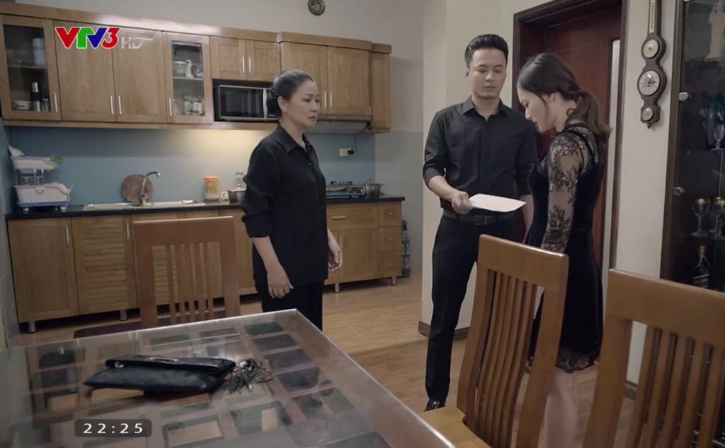 Hết Hồng Đăng kiên quyết li dị, đến lượt Mạnh Trường bị mẹ ép thôi vợ trong Cả Một Đời Ân Oán Hết Hồng Đăng kiên quyết li dị, đến lượt Mạnh Trường bị mẹ ép thôi vợ trong Cả Một Đời Ân Oán